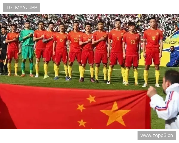 《全球足球新闻深度分析平台：实时跟踪赛场动态与球员表现》 - 副本